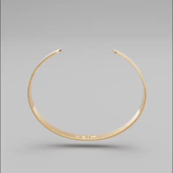 Kalm bracelet styled with everyday outfit